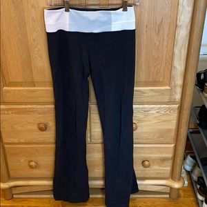 reversible lululemon yoga pant
